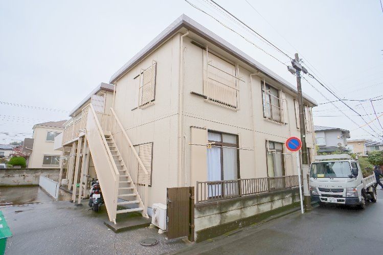 日吉本町駅まで徒歩3分の賃貸アパートのご紹介です。【1K】