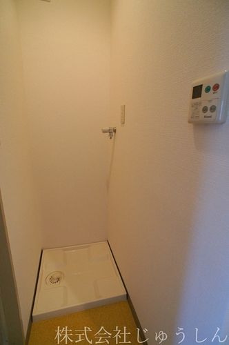 洗濯機置き場 小池ビル 室内洗濯機置き場 1R賃貸マンション 鶴見