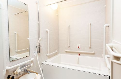 お部屋の中にも浴室がございます。川崎の老人ホーム